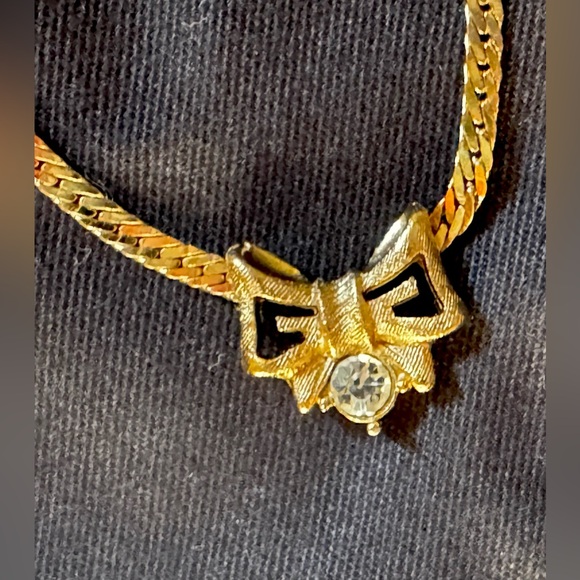 GIVENCHY Vintage 14k gold plated Rhinestone Bow Pendant Necklace - Picture 3 of 7